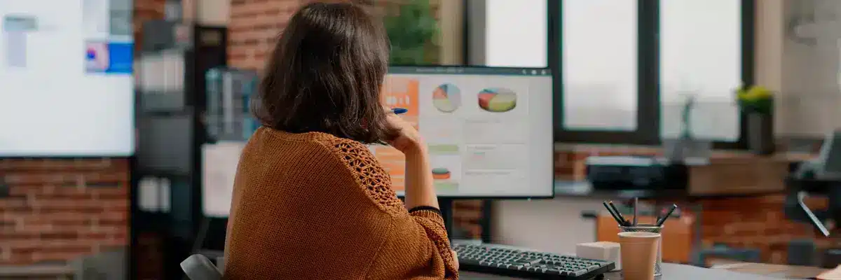 CRM para Pequenas e Médias Empresas 15 Melhores Opções