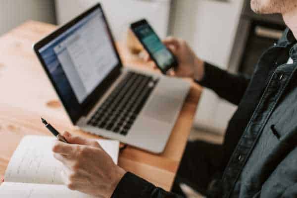 ¿Cómo Conectar Más de 4 Dispositivos en WhatsApp Business de Forma Sencilla?