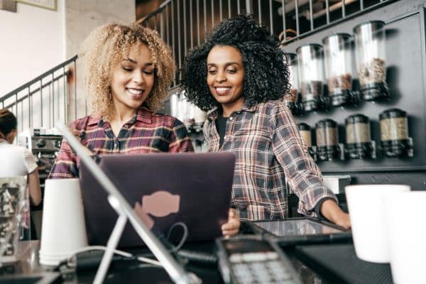 ¿Qué es el retail omnicanal y cómo funciona?