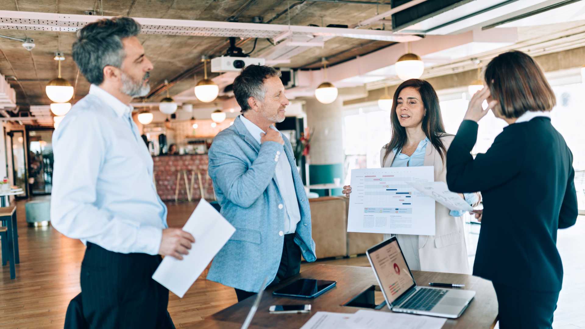 Sales Incentive Campaign: What It Is, How to Create + 10 Ideas
