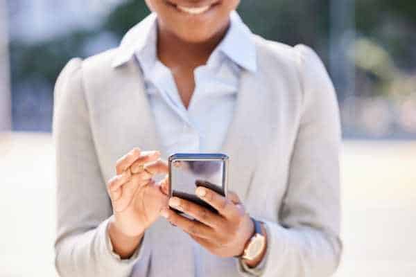 WhatsApp Business Out of Office Message: How to Set Up?